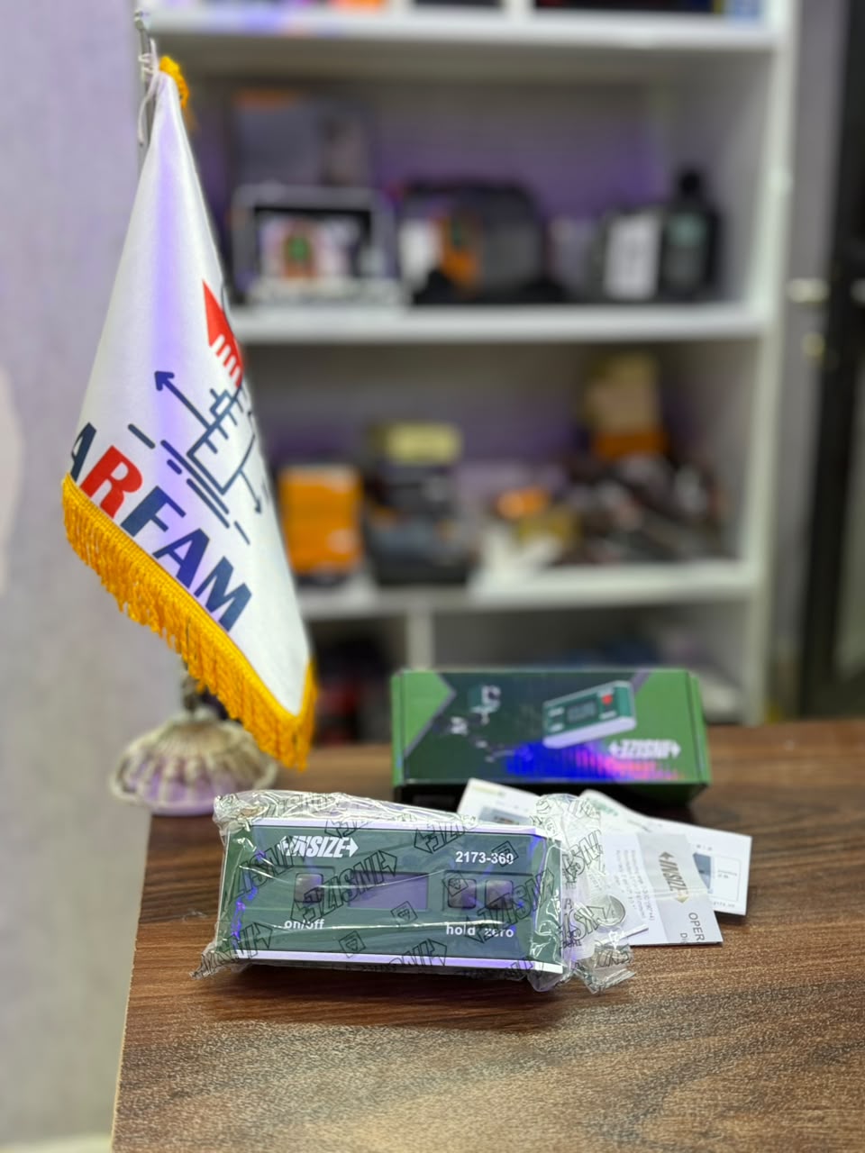 شیب سنج و زاویه سنج دیجیتال اینسایز مگنتی مدل 360-2173