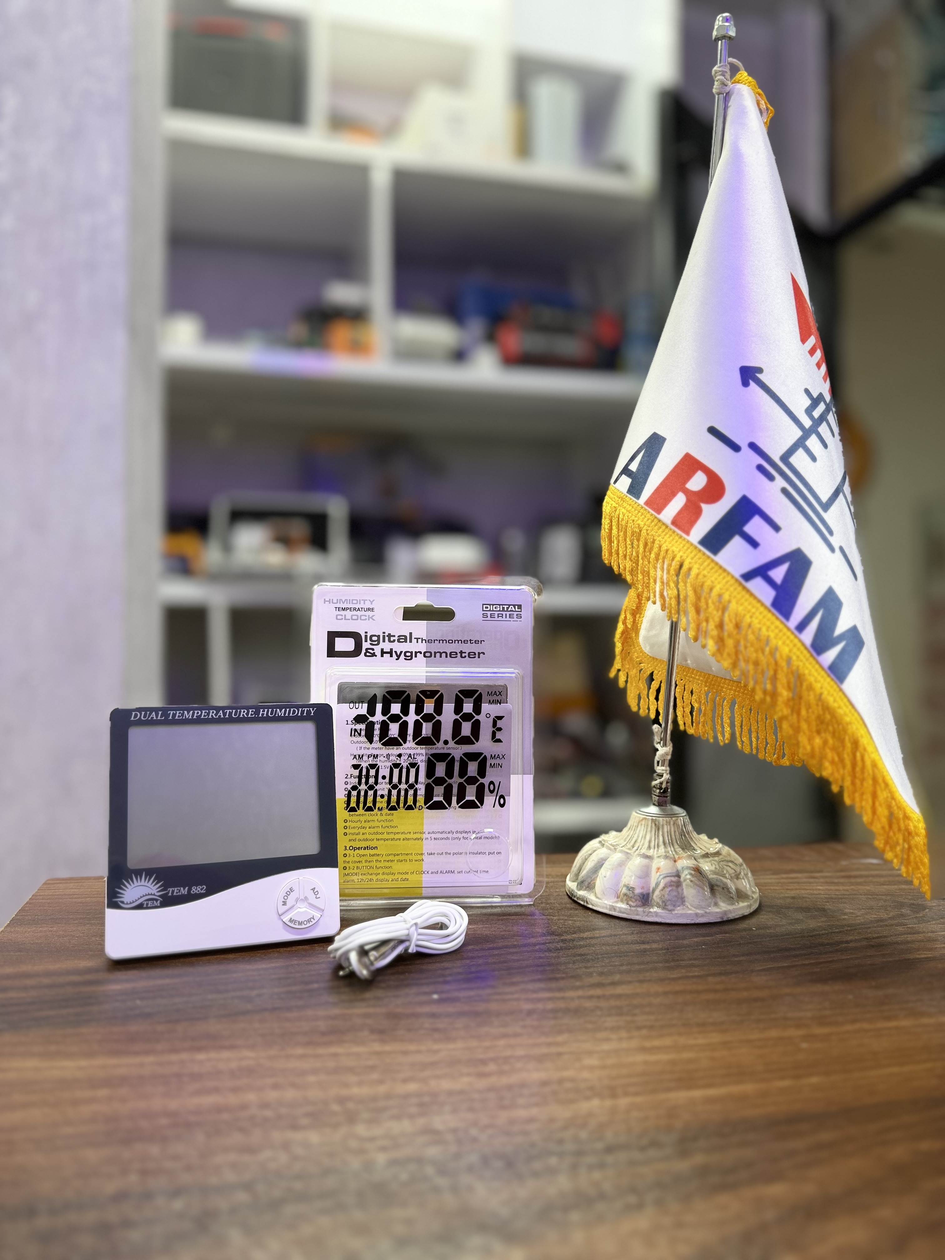 ترمو رطوبت سنج ماکزیمم و مینیمم مدل TEM882