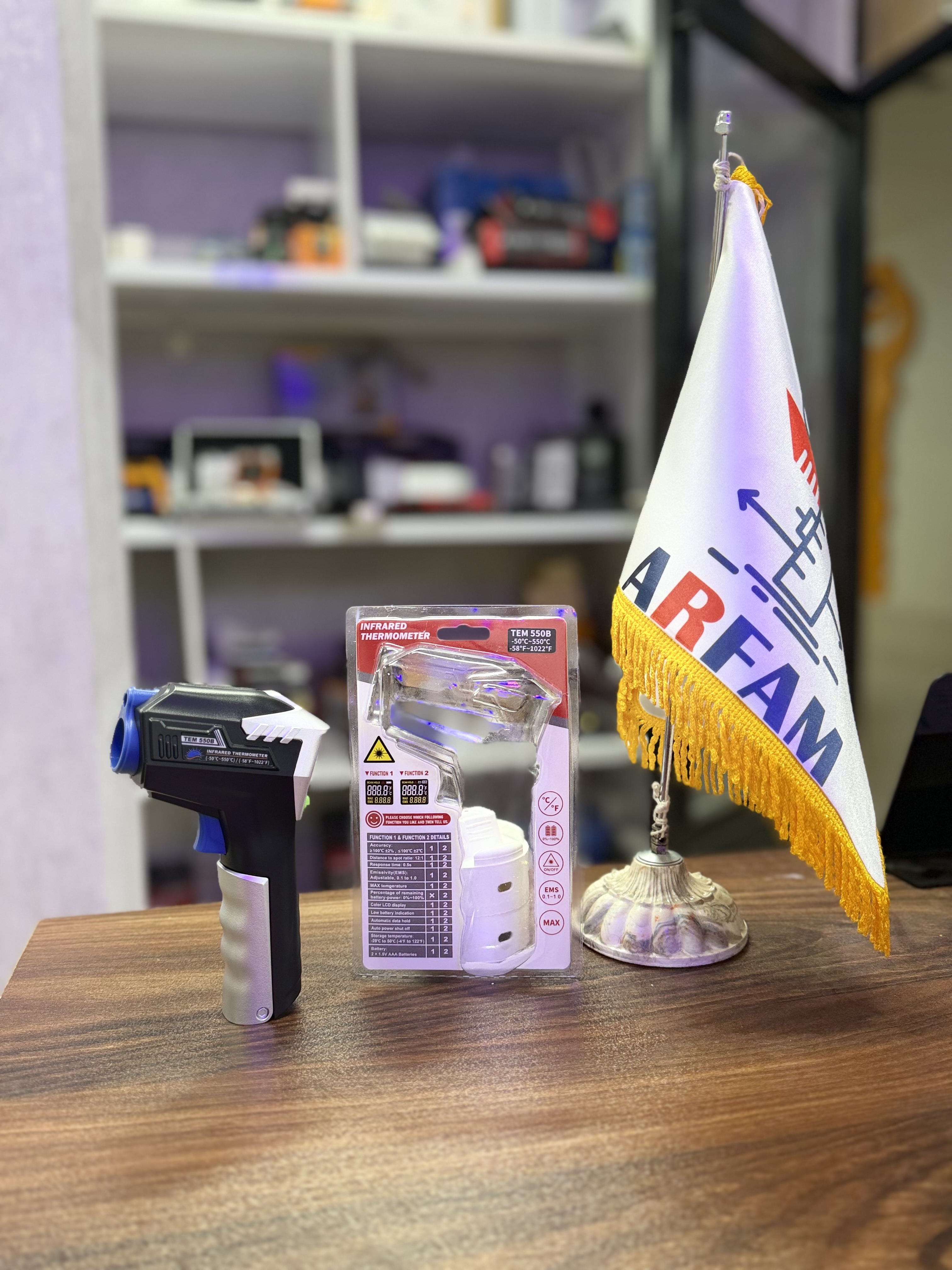 ترمومتر لیزری مدل TEM_550B