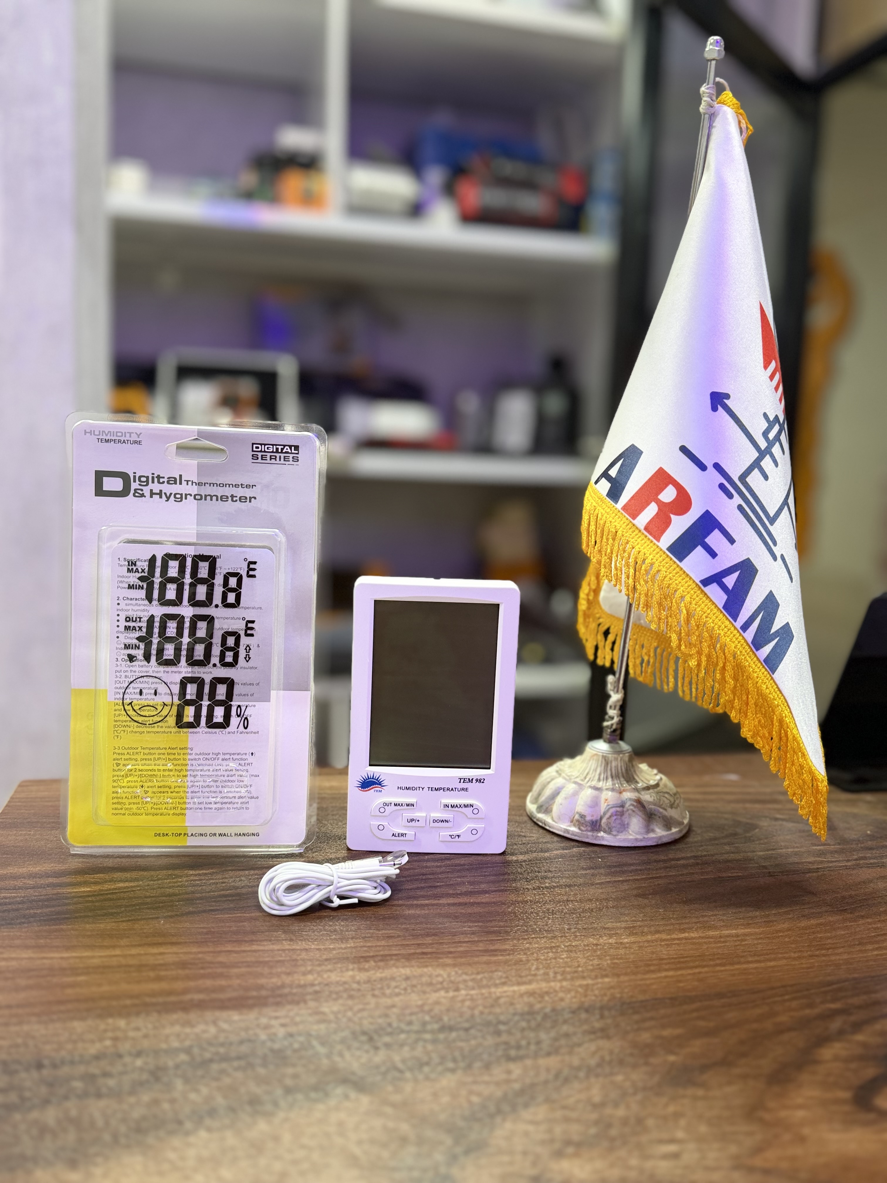 ترمورطوبت سنج ماکزیمم و مینیمم in/out door مدل TEM982